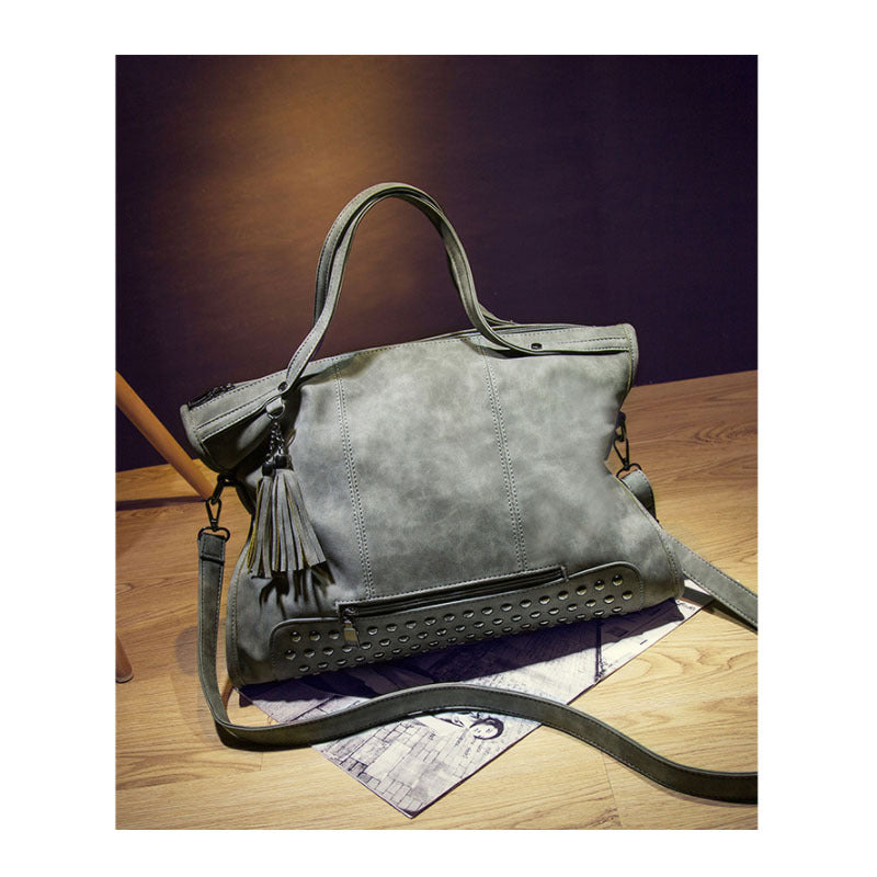 2023 New Women's Bag Postman Bag New Rivet Women's Bag European and American Matte Shoulder Bag Ladies' Handheld Crossbody Bag