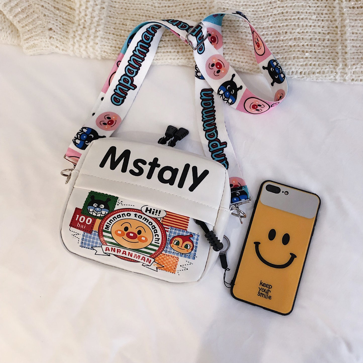 Fashionable and cute printed small bag for women 2020 autumn and winter new trendy Korean version student fashion wideband single shoulder crossbody bag