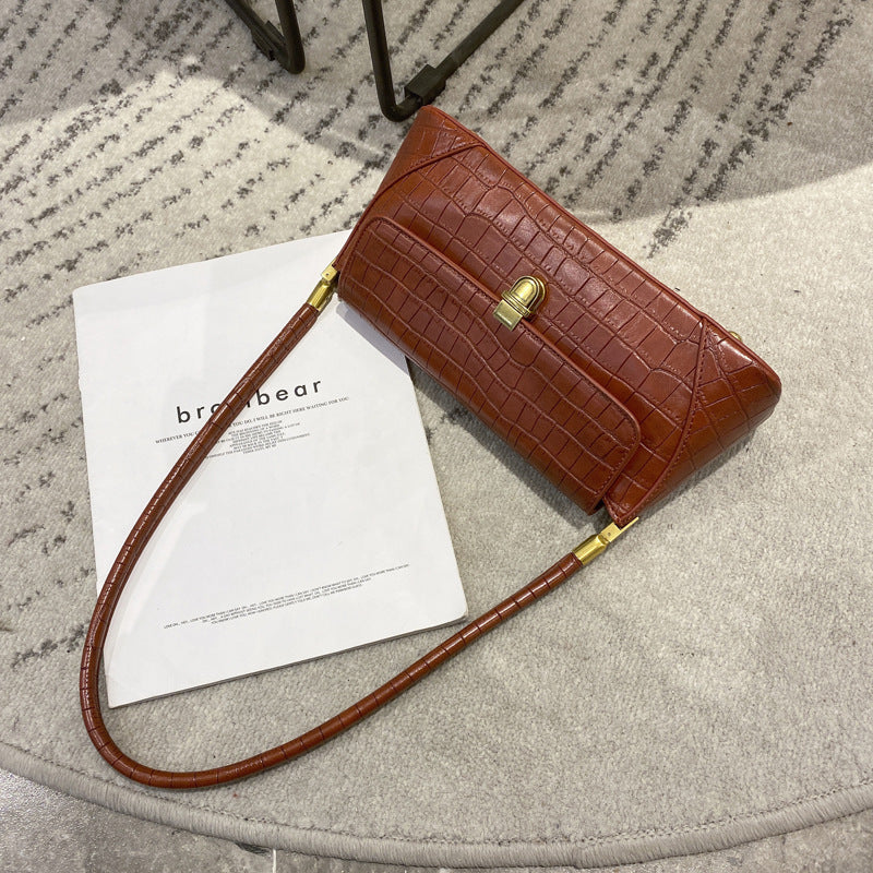 Women's Bags 2023 New Retro Armpit Bag French Bag Second-hand Bag Shoulder Bag Handbag Spring and Summer Internet Celebrity Bag Wholesale
