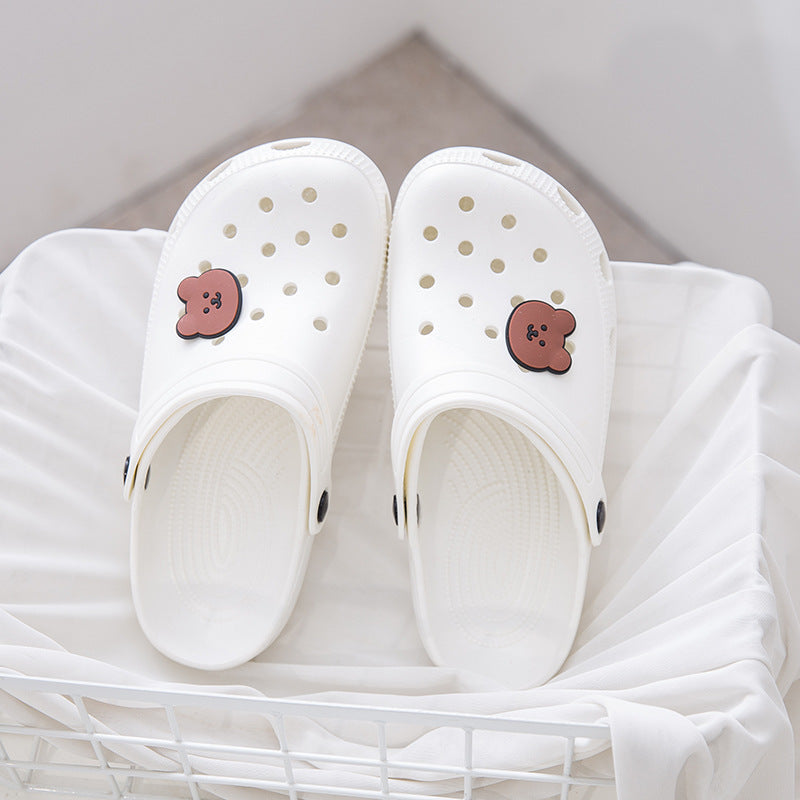 New hole shoes female summer fashion girl cute outerwear beach sandals Baotou shoes non-slip slippers female