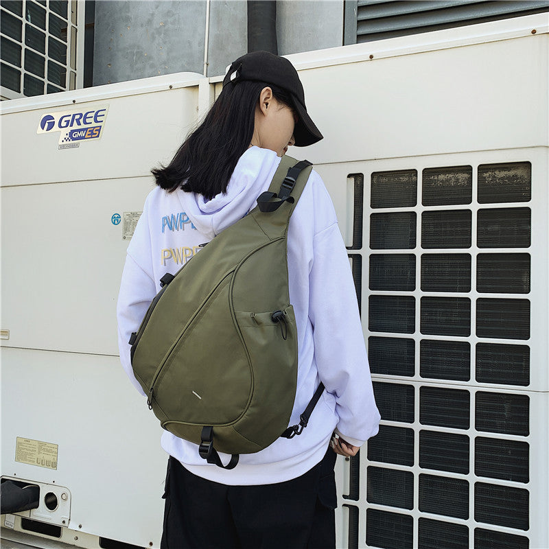 日系工装斜挎包潮牌尼龙运动休闲包学生多功能单肩包男机能斜背包