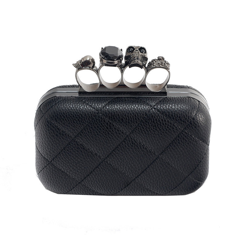 2023 New Hand Skull Ring Hand Retro Dinner Bag Chain Bag Shoulder Bag European and American Beauty Bag