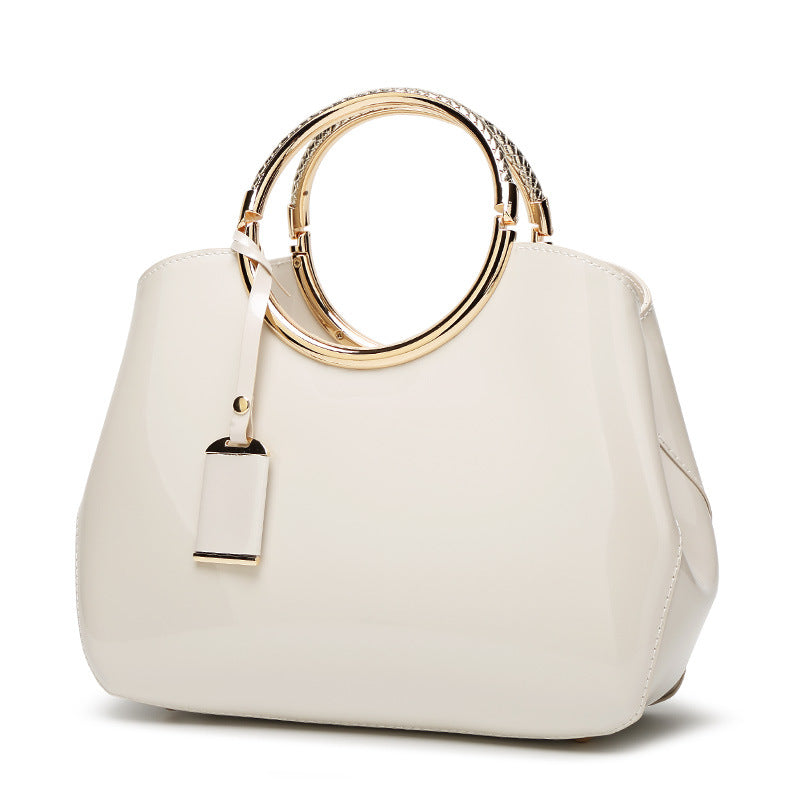 Foreign trade wholesale glossy patent leather bag shoulder bridal bag 2023 new women's bag European and American style glossy handbag