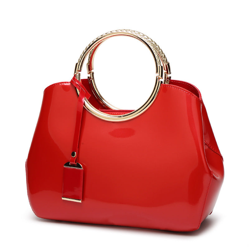 Foreign trade wholesale glossy patent leather bag shoulder bridal bag 2023 new women's bag European and American style glossy handbag
