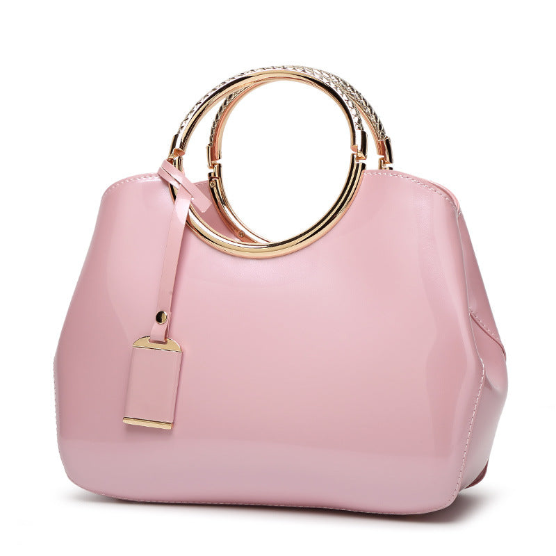 Foreign trade wholesale glossy patent leather bag shoulder bridal bag 2023 new women's bag European and American style glossy handbag