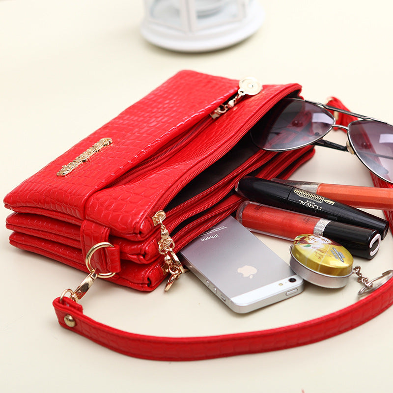 New 2023 women's bag Korean style summer trendy portable one-shoulder cross-body women's bag crocodile pattern clutch bag three-compartment small bag