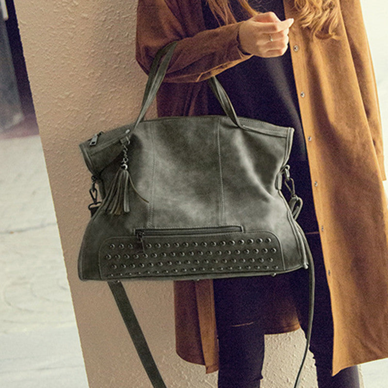2023 New Women's Bag Postman Bag New Rivet Women's Bag European and American Matte Shoulder Bag Ladies' Handheld Crossbody Bag