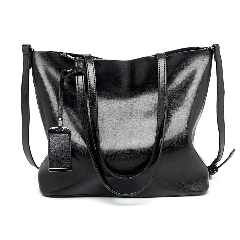 Out of stock women's bag 2023 new European and American fashion tote bag retro oil leather large capacity women's shoulder handbag