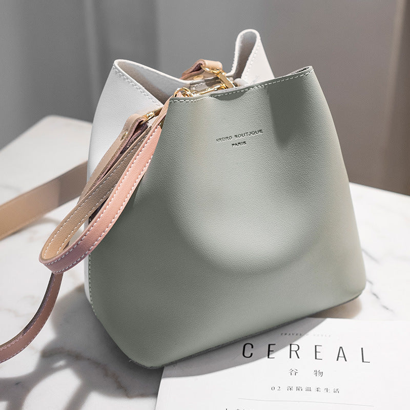 Factory direct supply 2023 new mother-in-law bag, women's bag, contrasting color bucket bag, Korean version wide shoulder strap single shoulder crossbody bag wholesale