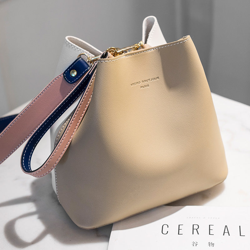 Factory direct supply 2023 new mother-in-law bag, women's bag, contrasting color bucket bag, Korean version wide shoulder strap single shoulder crossbody bag wholesale