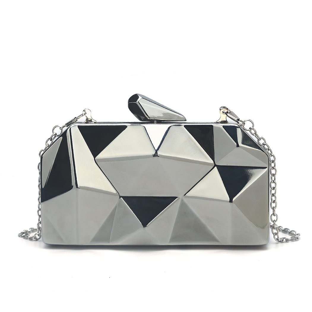 Korean version 2023 new hand-held women's bag diamond-shaped iron box dinner bag irregular chain clutch bag metal dinner bag