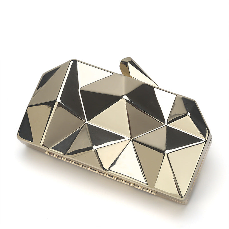Korean version 2023 new hand-held women's bag diamond-shaped iron box dinner bag irregular chain clutch bag metal dinner bag