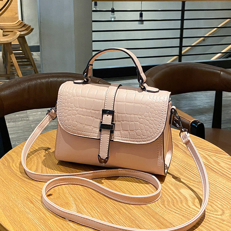 Bag wholesale women's bag factory direct sales 2022 Internet celebrity hot style new temperament versatile shoulder handbag crossbody bag