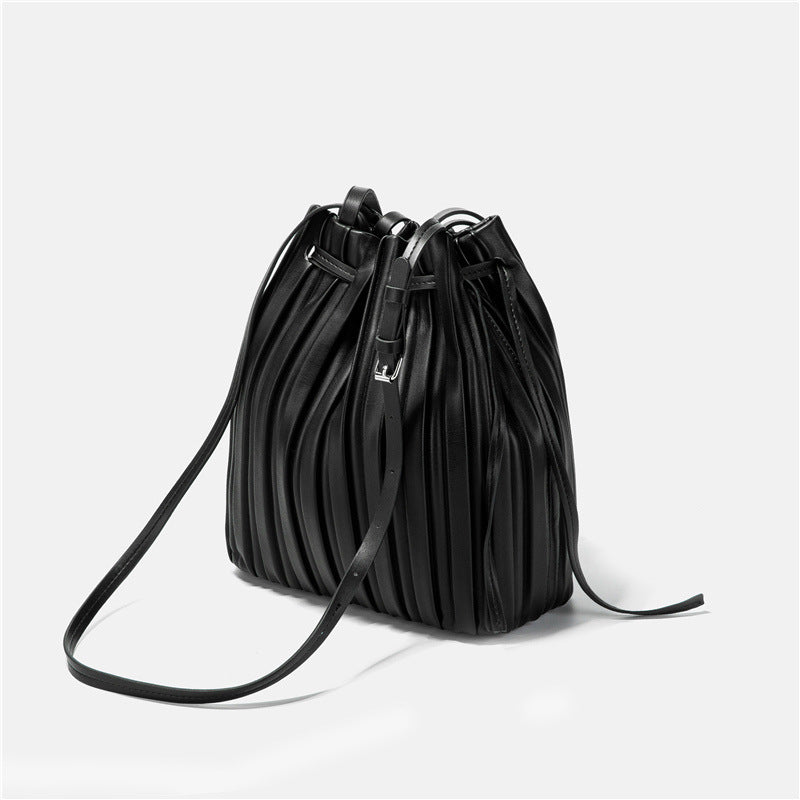 Bags for women, trendy Korean version, new fashion and creative striped shoulder crossbody bag, PU portable pleated bag, trendy