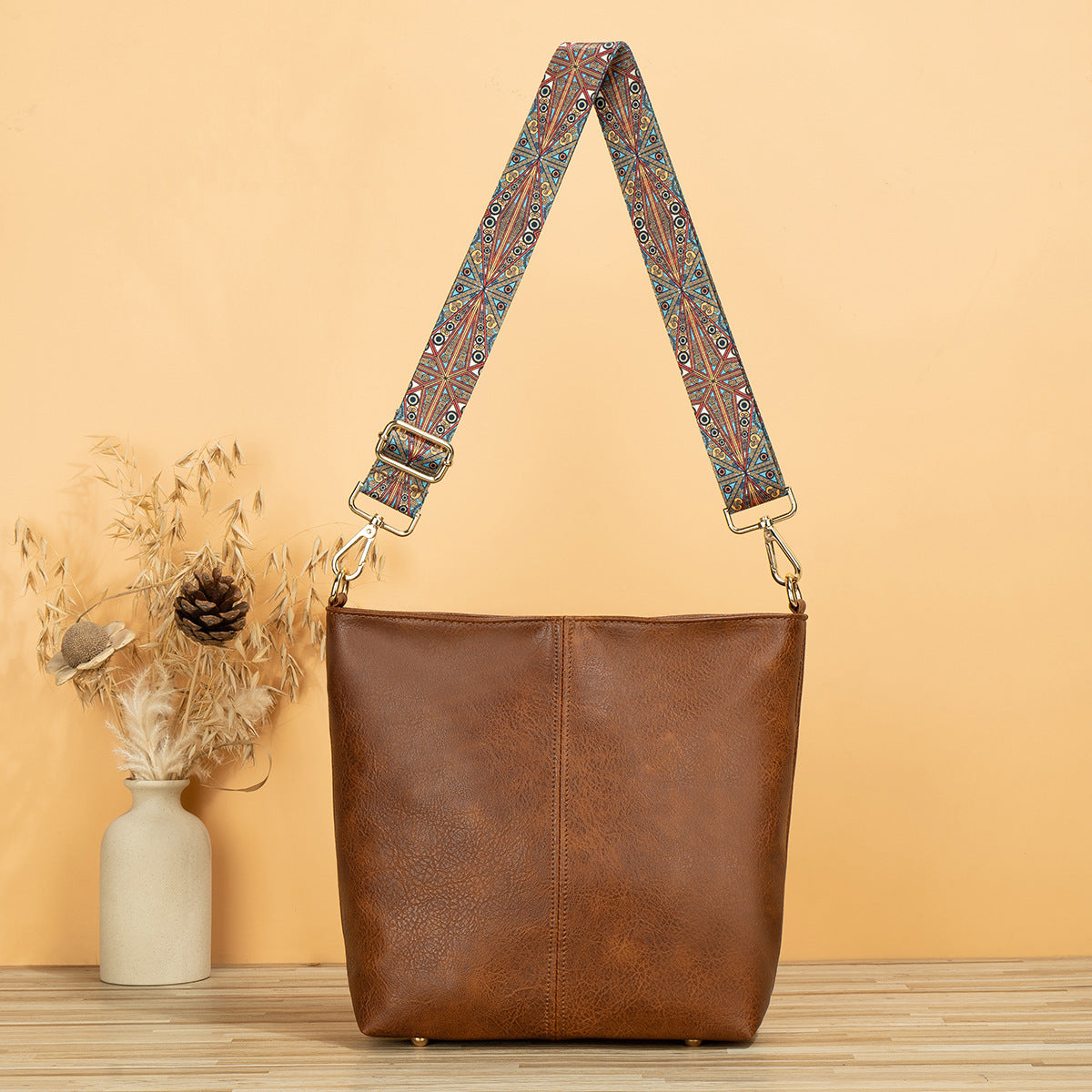 Large-capacity bag for women 2023 summer new style women's bag retro wide shoulder strap cross-body bag soft leather simple bucket bag