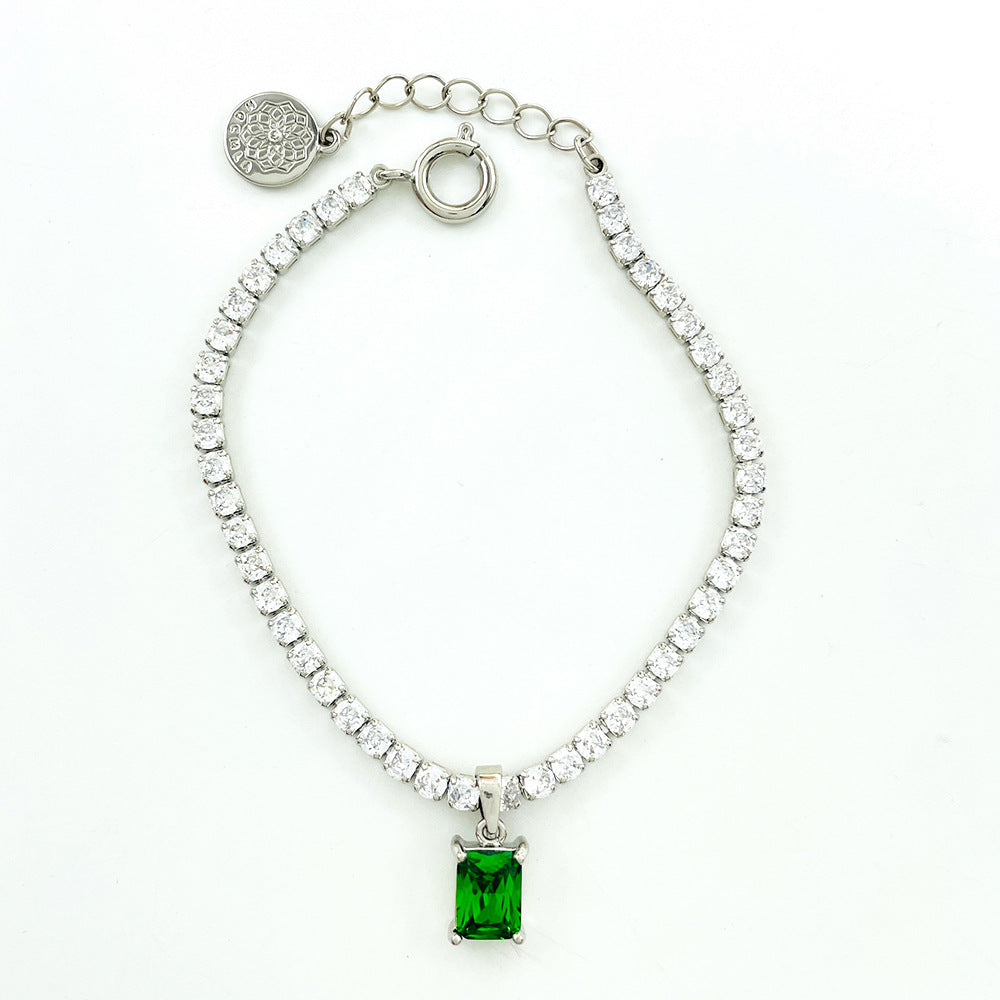 Brilliant Emerald Cube Sugar Pendant Bracelet Copper Inlaid Zirconium Niche Design Advanced Light Luxury Style Exquisite Shiny Hand Jewelry for Women
