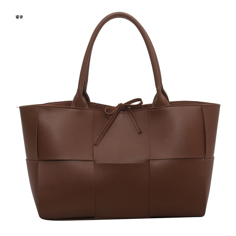 Internet celebrity big bag 2023 new trendy high-end style shoulder bag women's bag large capacity versatile portable tote bag