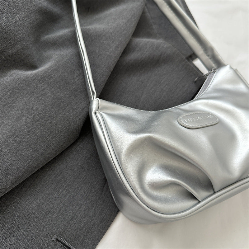 Niche texture silver bag for women 2023 new summer shoulder crossbody bag high-end pleated armpit crescent bag