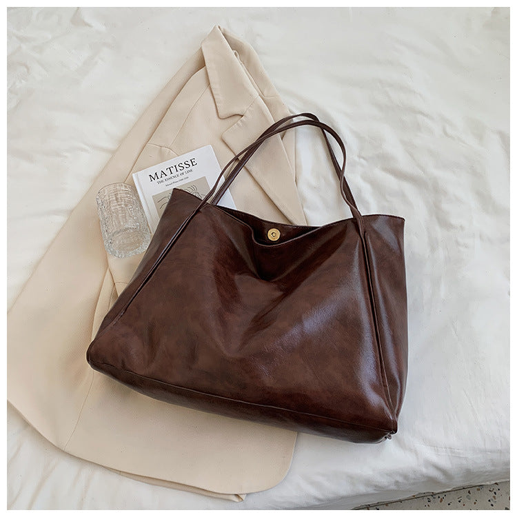 Tote bag women's bag 2021 new autumn and winter Japanese and Korean large-capacity soft leather shoulder bag retro casual portable bucket bag
