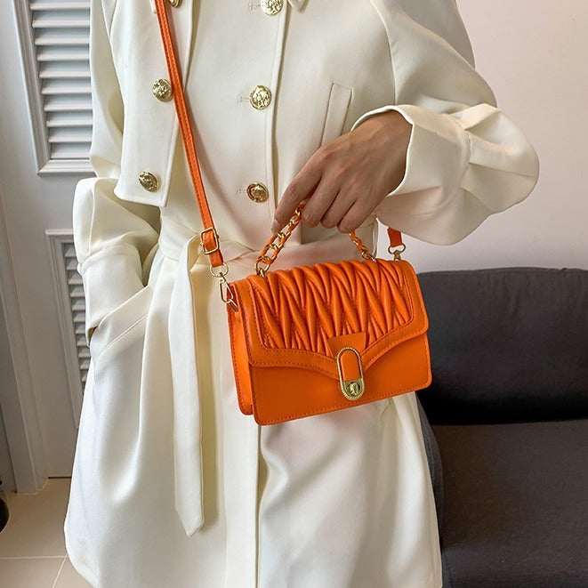 Korean fashion small bag for women 2023 autumn and winter new diamond chain bag personality simple small square bag crossbody bag