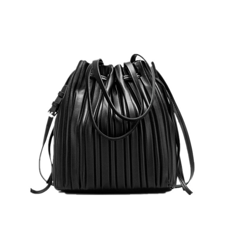 Bags for women, trendy Korean version, new fashion and creative striped shoulder crossbody bag, PU portable pleated bag, trendy