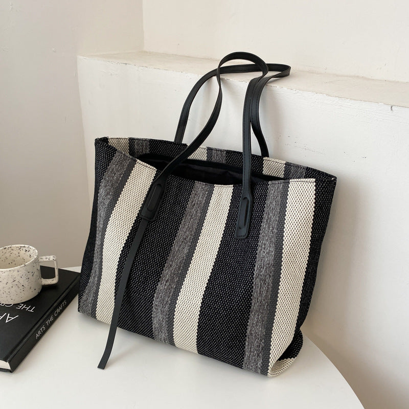 Korean style large capacity women's shoulder bag 2021 new style simple vertical stripe casual tote bag fashion handbag