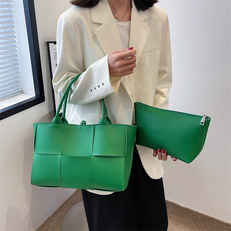 Internet celebrity big bag 2023 new trendy high-end style shoulder bag women's bag large capacity versatile portable tote bag
