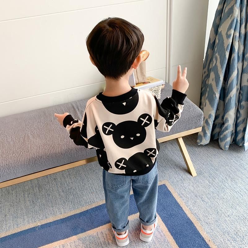 Boys' autumn sweatshirts 2022 new children's clothing Korean style long-sleeved tops Internet celebrity foreign style trendy spring and autumn styles for children