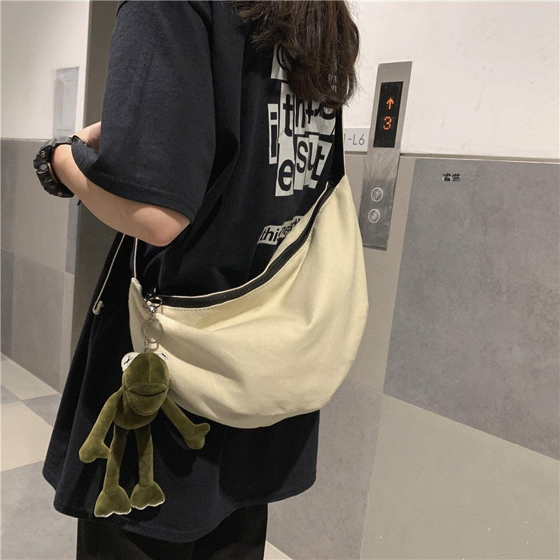 港风百搭帆布包学生斜挎包男ins日系潮牌单肩包简约纯色休闲挎包