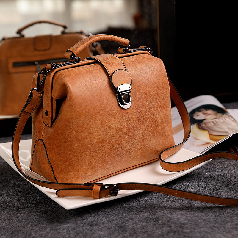 Lock women's bag shoulder bag European and American fashion women's bag cross-border Amazon bag 2023 new doctor handbag