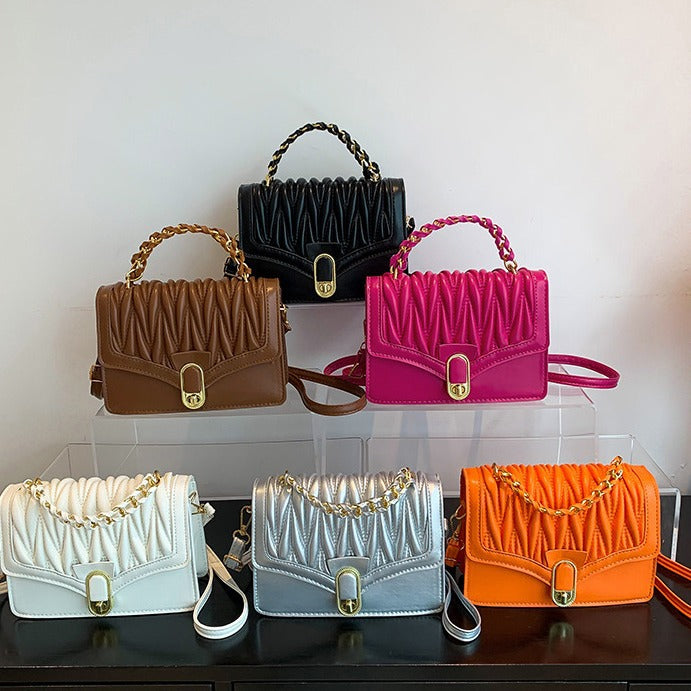 Korean fashion small bag for women 2023 autumn and winter new diamond chain bag personality simple small square bag crossbody bag