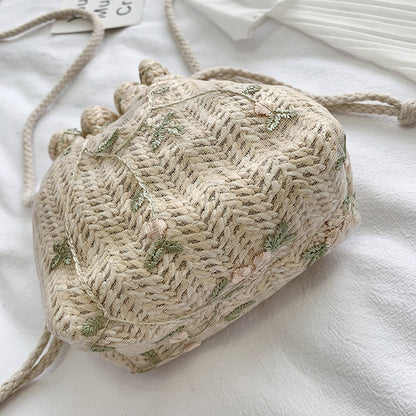 Woven bags for women 2022 new trendy fashion lace versatile ins drawstring bucket bag single shoulder crossbody straw bag 