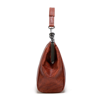 Factory ready-made women's bags 2023 new women's handbags fashion crossbody clip bag European and American Spanish women's bags trendy 
