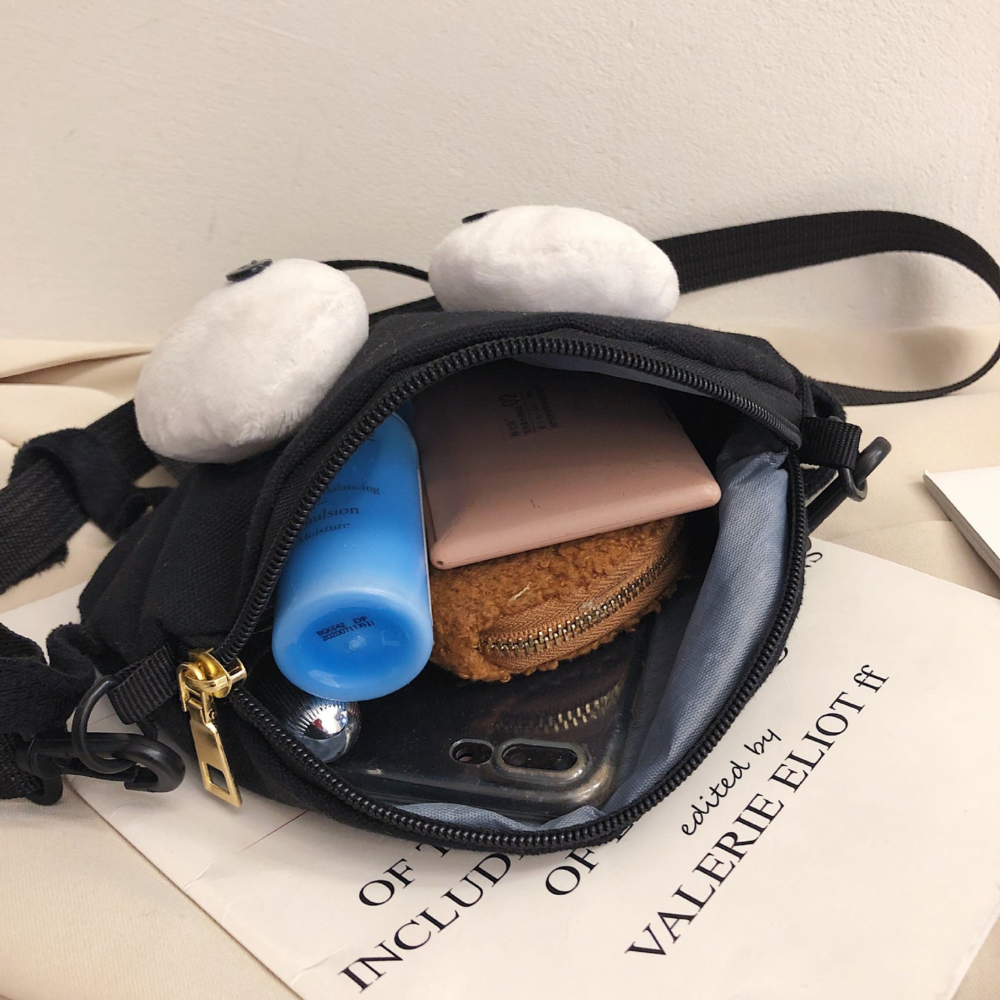 Personalized funny canvas small bag for women 2020 new trendy Korean version student style girl one-shoulder cross-body small round bag