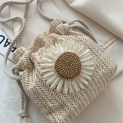 Woven bags for women, new trendy 2020 summer straw woven cute ins bucket bag, personalized girly shoulder crossbody bag 