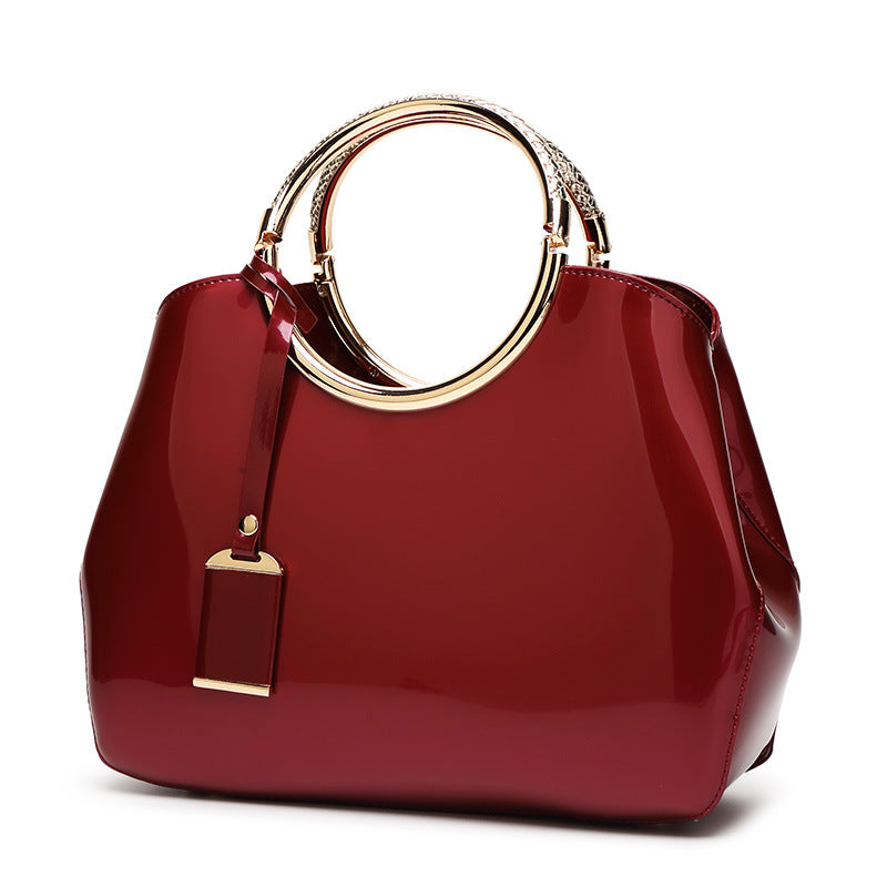 Foreign trade wholesale glossy patent leather bag shoulder bridal bag 2023 new women's bag European and American style glossy handbag