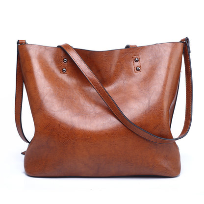 Out of stock women's bag 2023 new European and American fashion tote bag retro oil leather large capacity women's shoulder handbag 