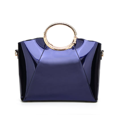 Women's Bag 2023 New Fashion European and American Patent Leather Glossy Handheld Women's Bag Shoulder Bag Bridal Styling Bag Directly from the Manufacturer 