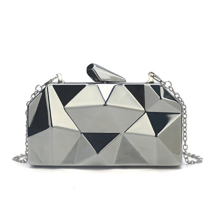 Korean version 2023 new hand-held women's bag diamond-shaped iron box dinner bag irregular chain clutch bag metal dinner bag 