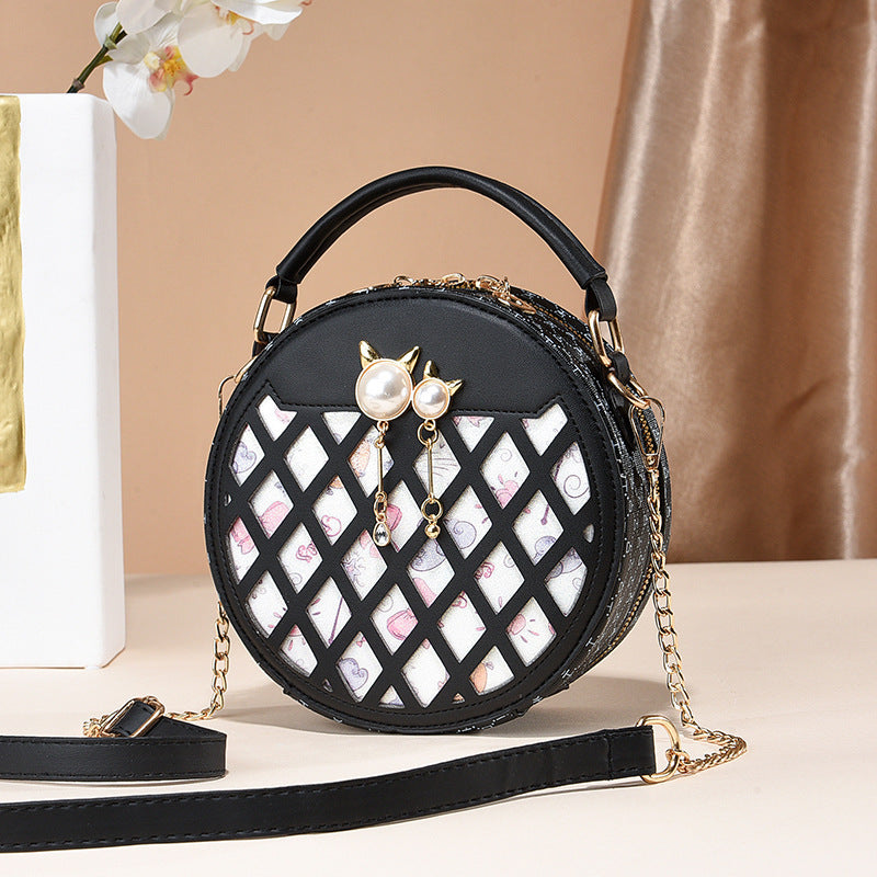 2023 Autumn and Winter Bags Women's New Casual Mobile Phone Bag Crossbody Small Round Bag Women's Trendy Fashion Sweet Chain Bag 