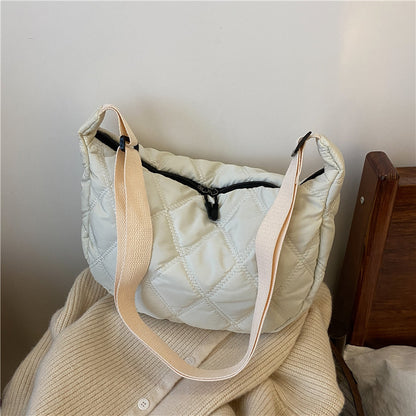 Diamond Embroidery Thread Large Capacity Large Bag Women 2021 Popular New Trendy Fashion One Shoulder Messenger Bag Internet Celebrity Dumpling Bag 