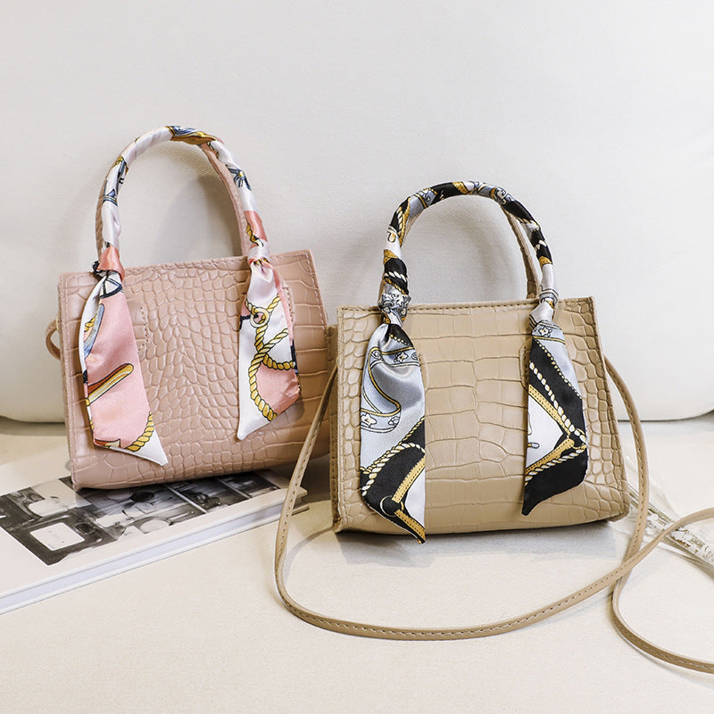 丝巾手提包2021ladies handbag外贸女包包女菱格链条鳄鱼纹斜跨包