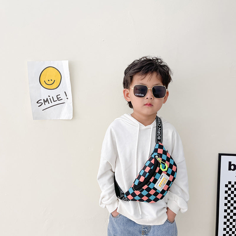 Children's chest bag Internet celebrity handsome Korean classic checkerboard boy shoulder bag fashion trend sports style waist bag 