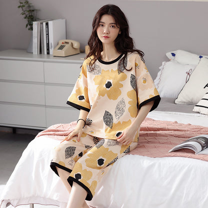 Pajamas women's summer short-sleeved cropped pants dignified and comfortable cotton large size pajamas pullover mother can wear home clothes