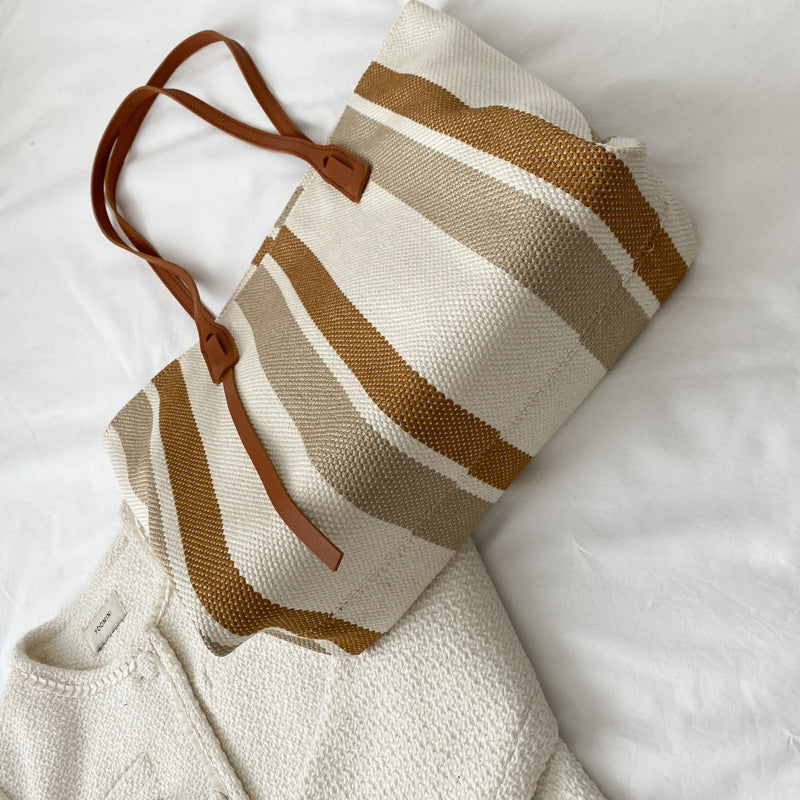 Korean style large capacity women's shoulder bag 2021 new style simple vertical stripe casual tote bag fashion handbag 
