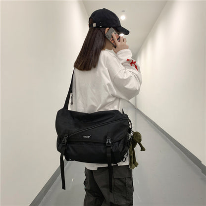 One-shoulder crossbody bag men's trendy messenger bag Japanese large-capacity workwear student Harajuku casual ins women's shoulder bag 