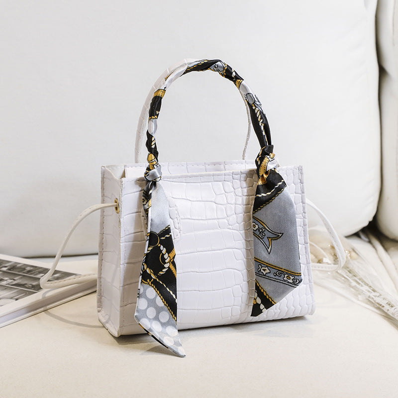 丝巾手提包2021ladies handbag外贸女包包女菱格链条鳄鱼纹斜跨包