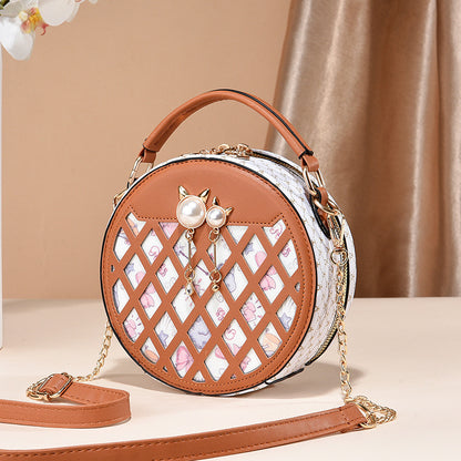 2023 Autumn and Winter Bags Women's New Casual Mobile Phone Bag Crossbody Small Round Bag Women's Trendy Fashion Sweet Chain Bag 