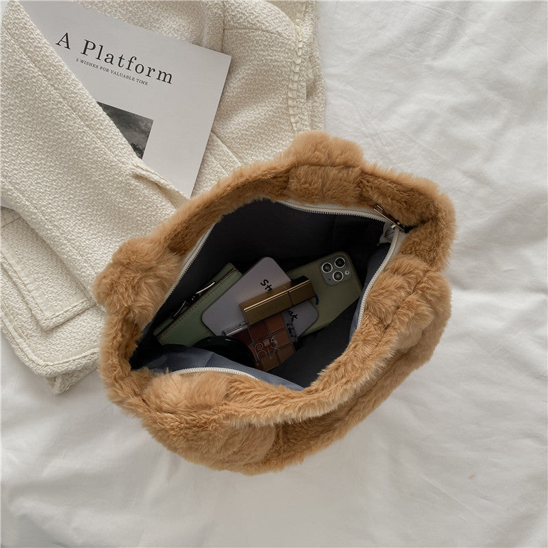 Autumn and winter new plush tote bag ins Japanese bear large capacity shoulder bag versatile student class hand bag 