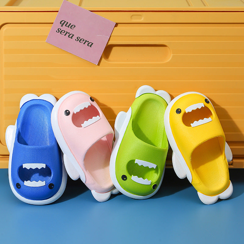 Children's slippers summer new girls' cartoon non-slip soft bottom children's indoor home boys and children's sandals and slippers 